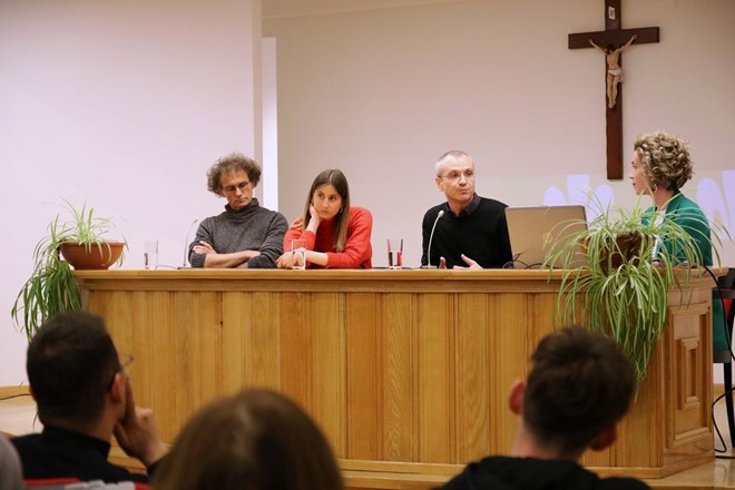 "Umjetnost – zrcalo društva: uloga vjernika u stvaranju" treći susret u ciklusu okruglih stolova